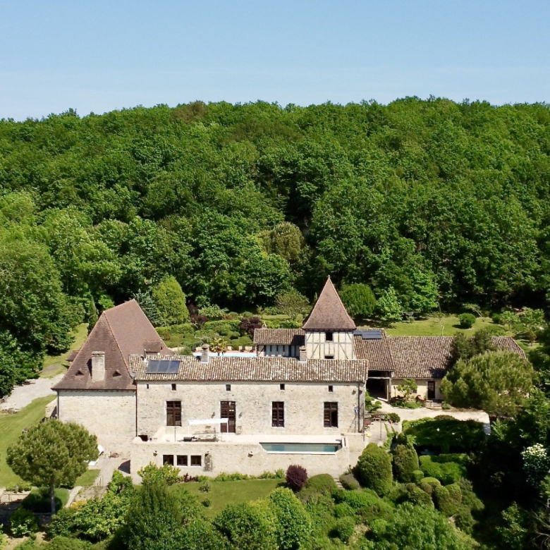 Magnifique Château en Gironde avec son parc arboré et une vu