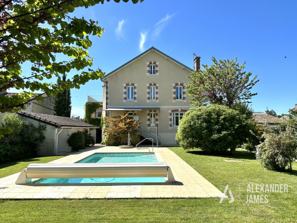 Maison de charme au coeur d’Eymet en Dordogne – Idéale pour u