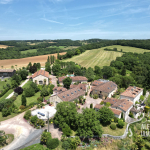 Propriété d’exception en Dordogne – Hameau rénové de 7 maiso