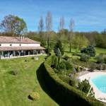 Proche de Monségur – Magnifique propriété avec Pool House su