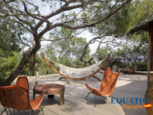 Espagne – IBIZA OFF MARKET – Villa 1ère Ligne de mer