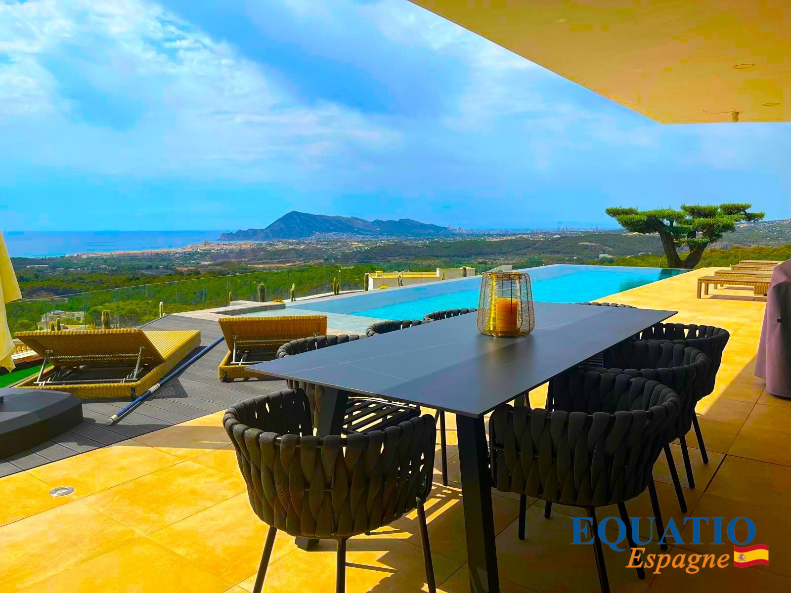 1745421704_VM2128_49_original