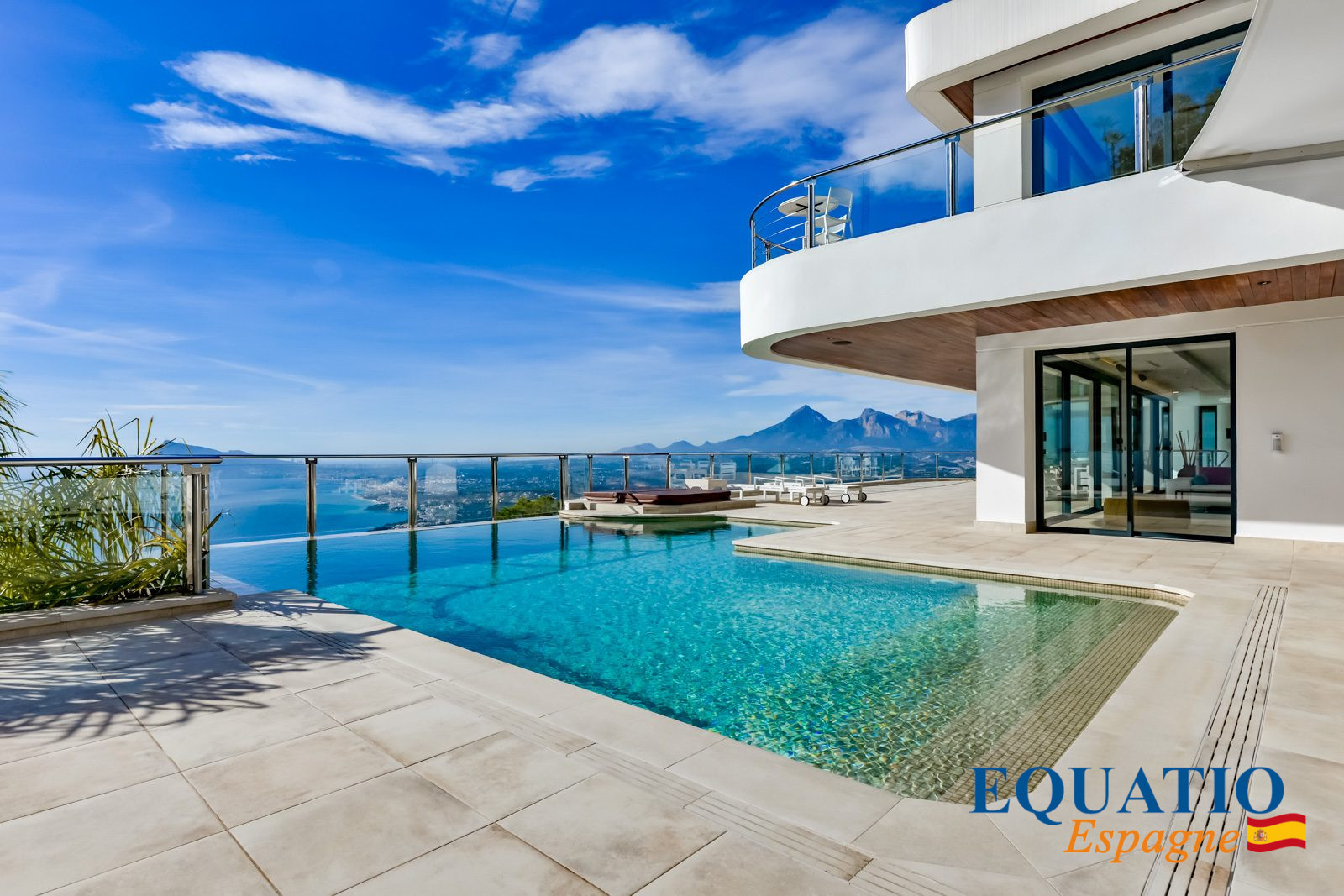 1739293315_VM2188_28_original