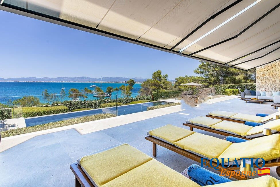 RARE LUXURY APARTMENT IN THE HEART OF SAINT-RAPHAËL