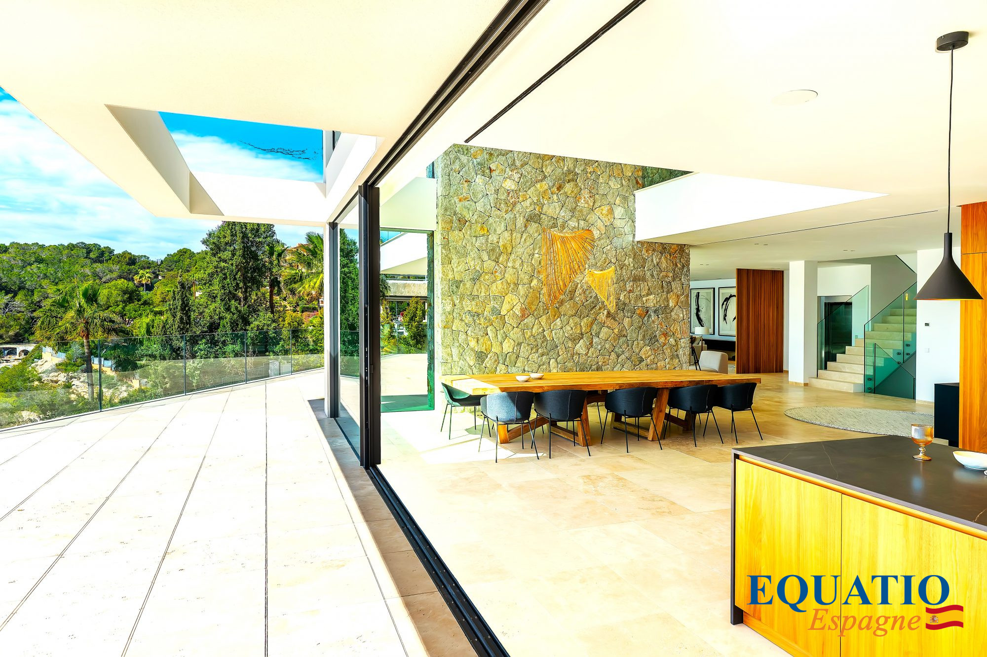 1750089780_VM2230_2_original