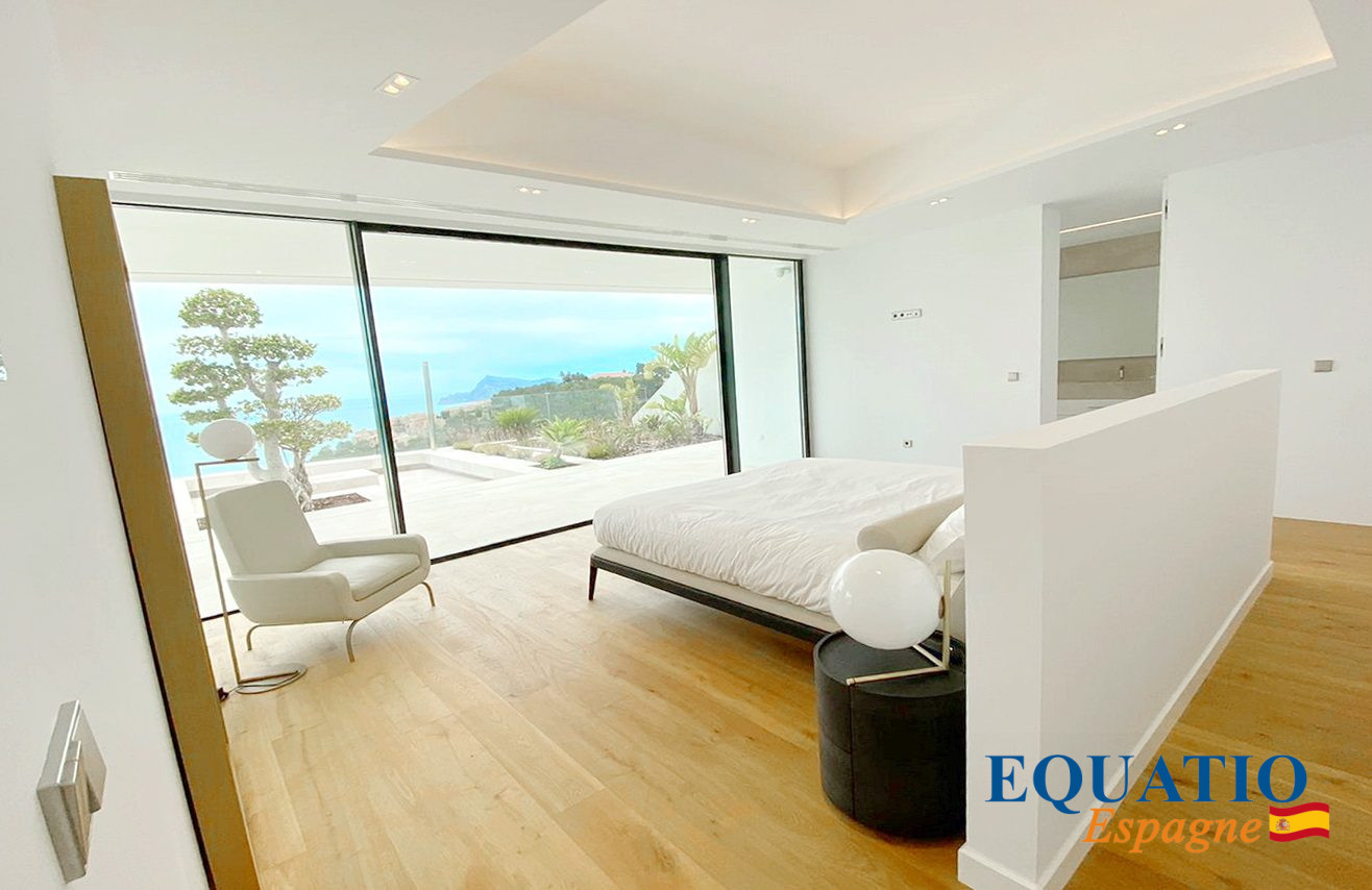 Chambre avec vue sur la mer à Altea Chambre moderne d'une villa à Altea avec vue sur la mer.