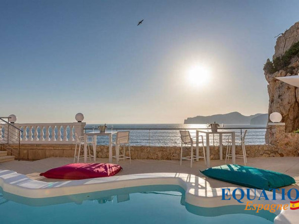 Spain – MALLORCA – Villa 1st Sea Line