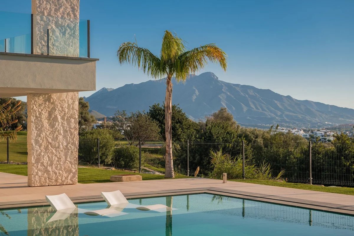 e027daa8d844defce8a8f40124de3f1d_002446791e_1200-original