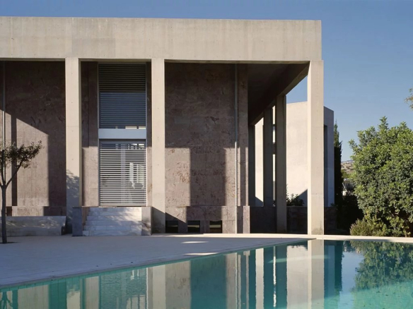 Magnificent private villa located in Vouliagmeni