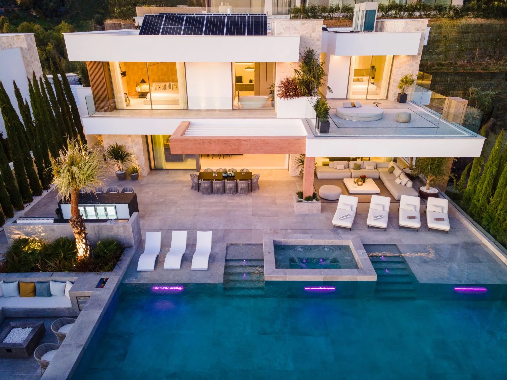 4868812b953f49a11aefab00e4ccae5c_887222b614_1920-original