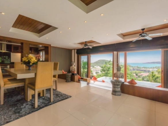 Splendide Villa nichée dans les arbres au dessus de Surin Beach