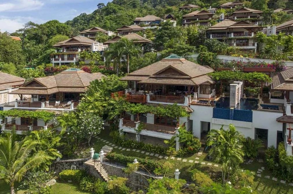 Très beau penthouse avec vue mer situé à Patong