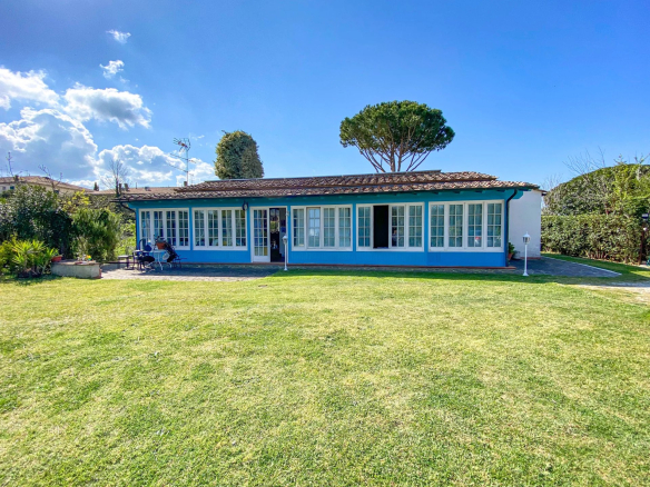 Belle villa située à Marina di Castagneto Carducci