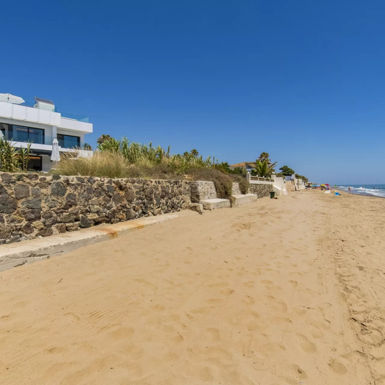 Magnificent villa in Joá with breathtaking views of Rio de Janeiro