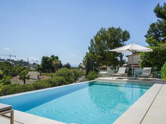 Superbe villa moderne à Portals Nous