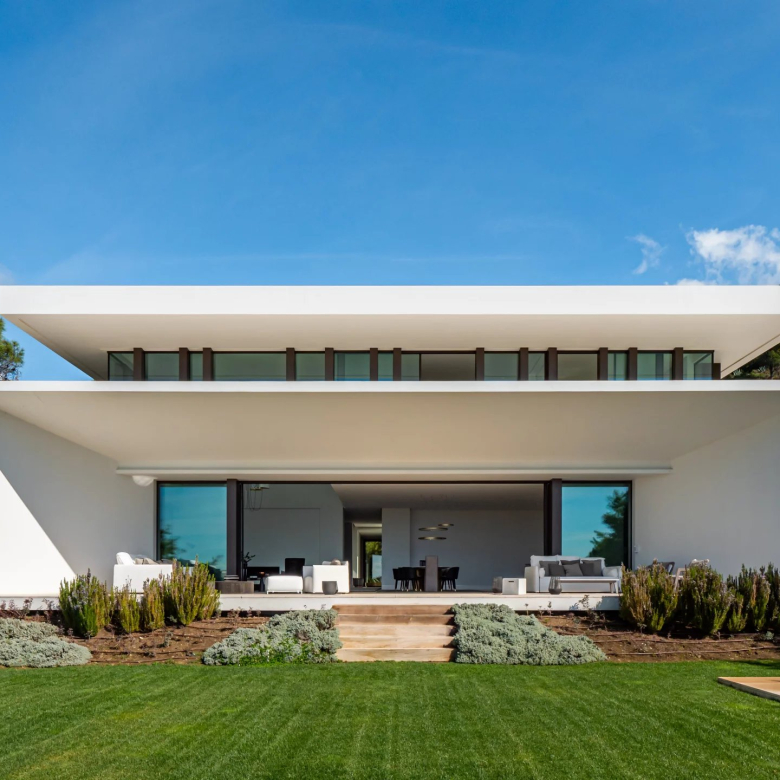 LUXURIOUS EXCEPTIONAL MODERN VILLA WITH PANORAMIC VIEWS, LA RESERVA DE ALCUZCUZ,