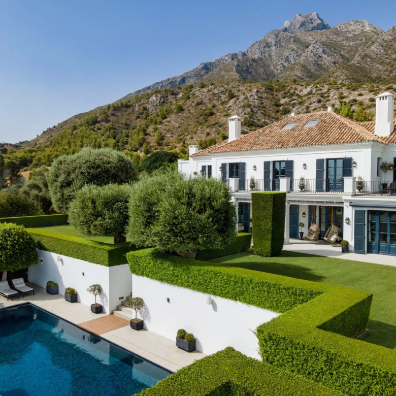 Somptueuse Propriété   prestigieuse communauté de La Cerquilla à Nueva Andalucia