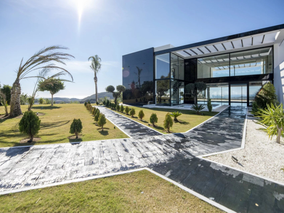 Splendid Villa Marbella Club Golf