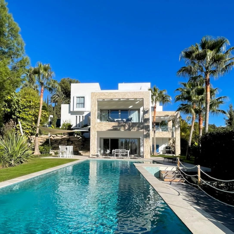 SUPERB LUXURY MEDITERRANEAN STYLE VILLA IN LOS FLAMINGOS, BENAHAVIS.