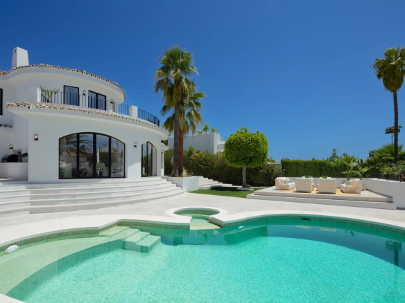 Merveilleuse villa moderne située à Marbella