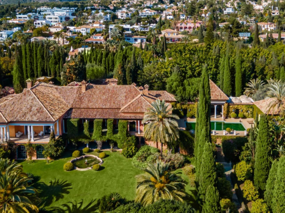 EXTRAORDINARY LARGE LUXURY VILLA Nagüeles, Marbella