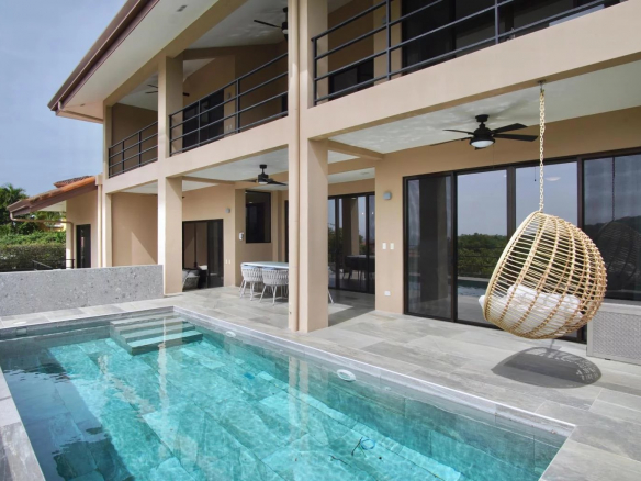 Splendid villa with ocean view