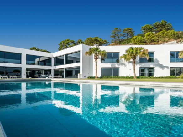 Magnificent architect-designed villa