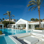 Sumptuous property in the prestigious community of La Cerquilla in Nueva Andalucia