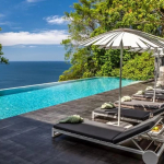Unique propriété au design moderne avec une vue imprenable sur la mer située à Kamala
