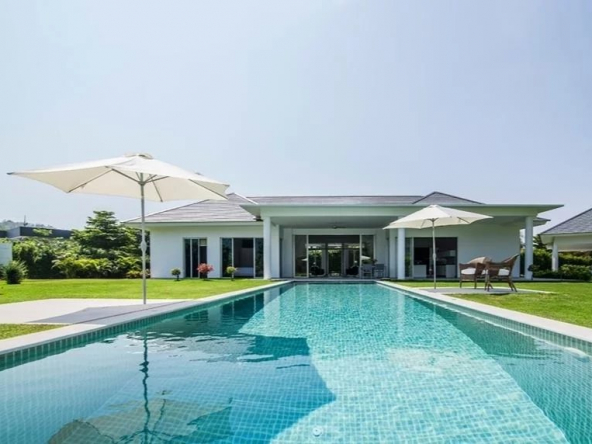Magnificent contemporary villa located in Hua Hin
