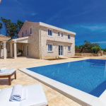 Stone villa in Novalja