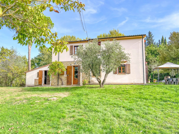 Très belle villa située à Montescudaio