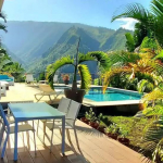 Very beautiful villa located in the “Les Hauts de Matatia” residence in Taapuna.