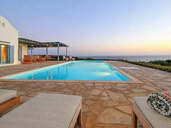 Very beautiful luxury villa with stunning sea views located in Paros