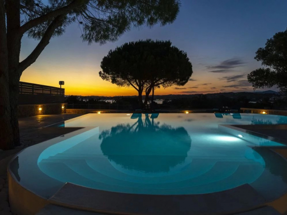 MAGNIFICENT VILLA Spectacular views of the city of Porto Cheli,