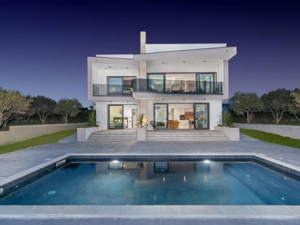 Villa Ultra Contemporaine Avec Vue Mer Située à Zada