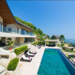 Magnificent luxury villa with a magnificent sea view