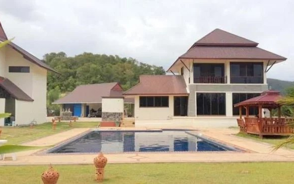 Grande et belle villa située à Hua Hin