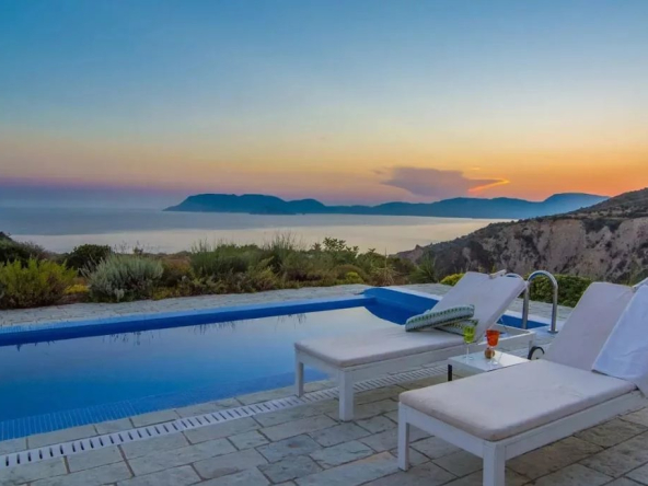 Very beautiful contemporary villa located in Zante