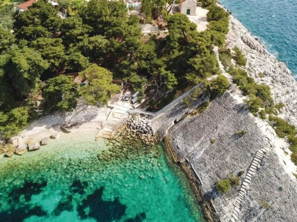 Beachfront villa on the island of Hvar