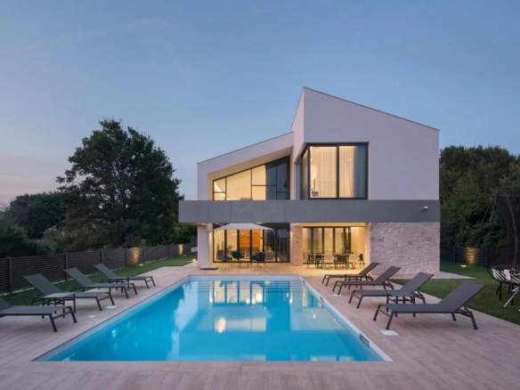 Villa moderne exclusive à Liznjan