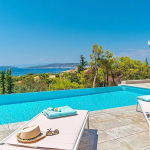 Villa Costoula à Agios Emilianos avec vue mer
