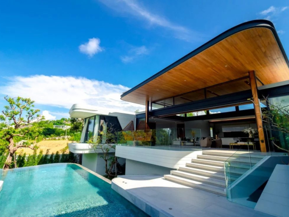 Splendid villa with its panoramic view located in Phuket