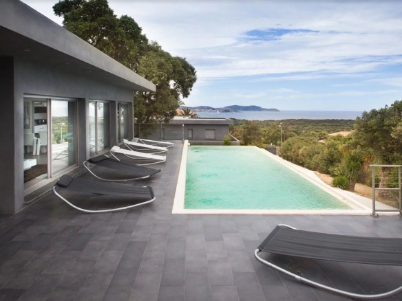 Magnificent CONTEMPORARY VILLA WITH POOL AND LUMIO TERRACES.