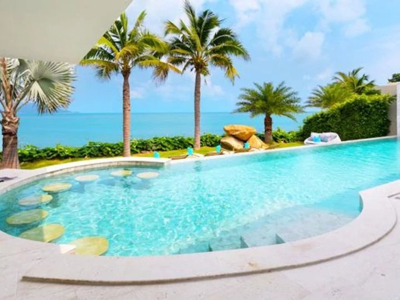 Villa de luxe située en bord de mer à Ko Samui