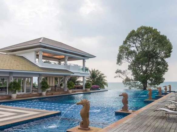 Villa de luxe dans villa avec plage privée