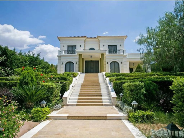 Very beautiful spacious villa located in Athens
