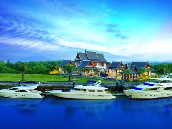 Luxury Waterfront Villa in Phuket