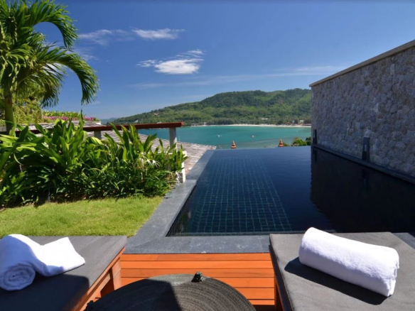 Très beau penthouse avec piscine situé à Kamala