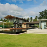 Splendide villa de luxe située en bord de mer